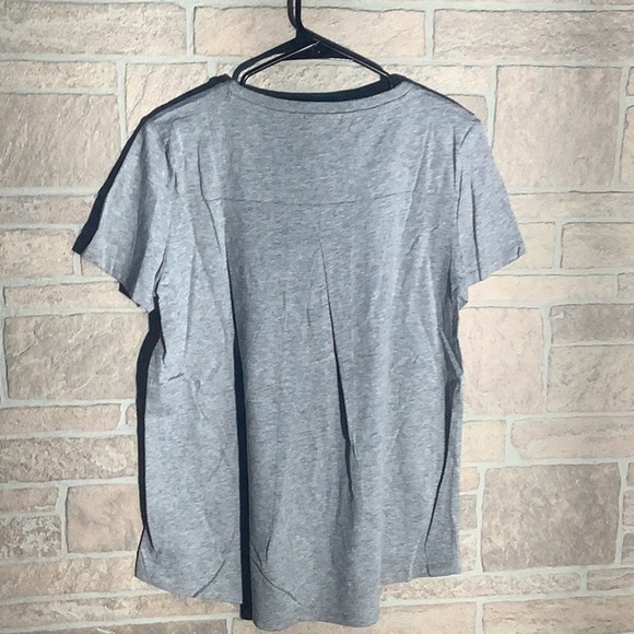 RXB NEW - Sz S - gray heathered floral embroidered cotton tee hi low cut - Picture 5 of 5